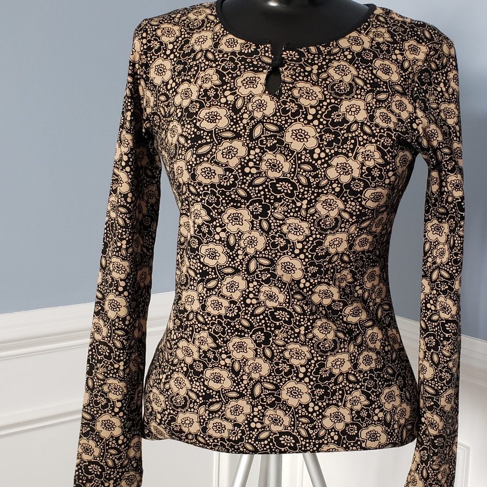 Loft - Black and Beige Floral Fitted Top